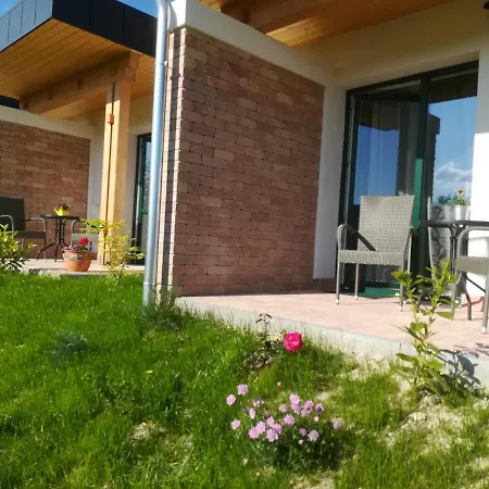 Edina Vendeghaz-Gyenesdias Apartment Exterior photo