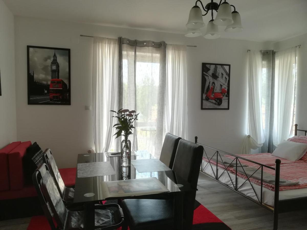 Edina Vendeghaz-gyenesdias Apartment